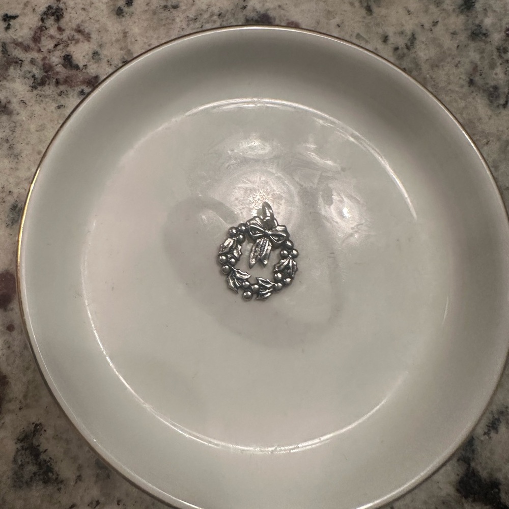 James Avery Silver Wreath charm